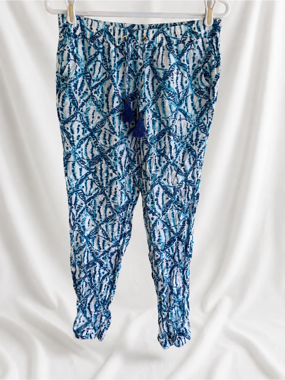 Lilly Pulitzer Blue and Teal Drawstring Jogger Pants